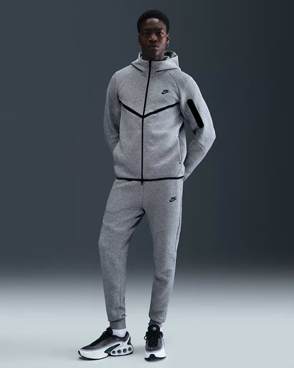 Nike tech